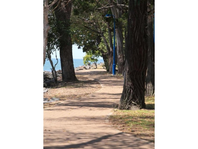 27 Louise Drive, Burrum Heads QLD 4659