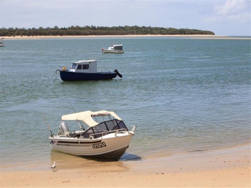 27 Louise Drive, Burrum Heads QLD 4659