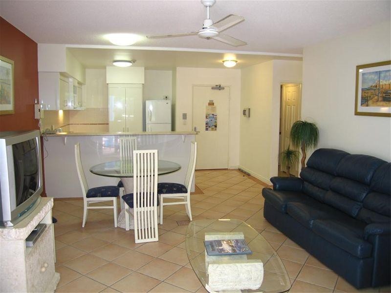 107/397 Esplanade, Torquay QLD 4655