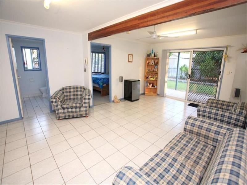 8 Koloi Street, Scarness QLD 4655
