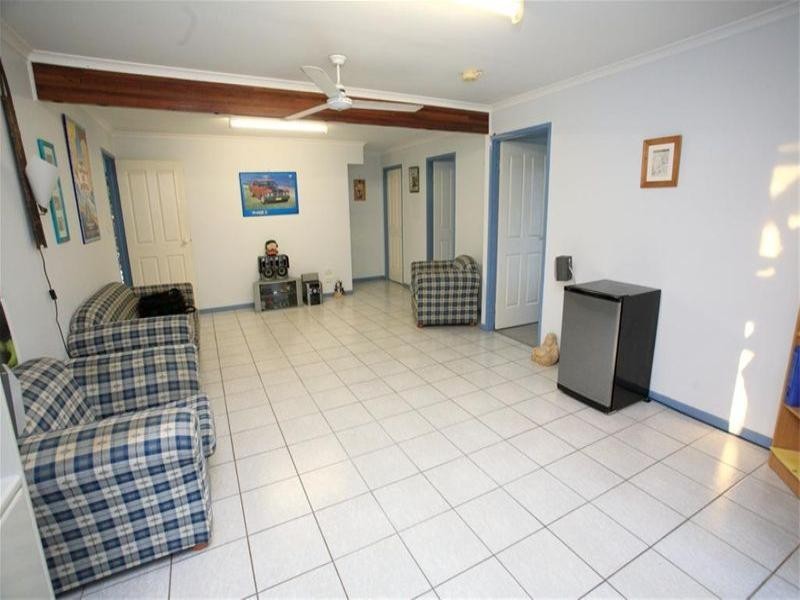 8 Koloi Street, Scarness QLD 4655