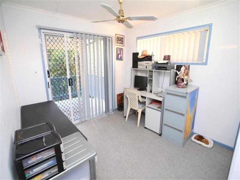 8 Koloi Street, Scarness QLD 4655