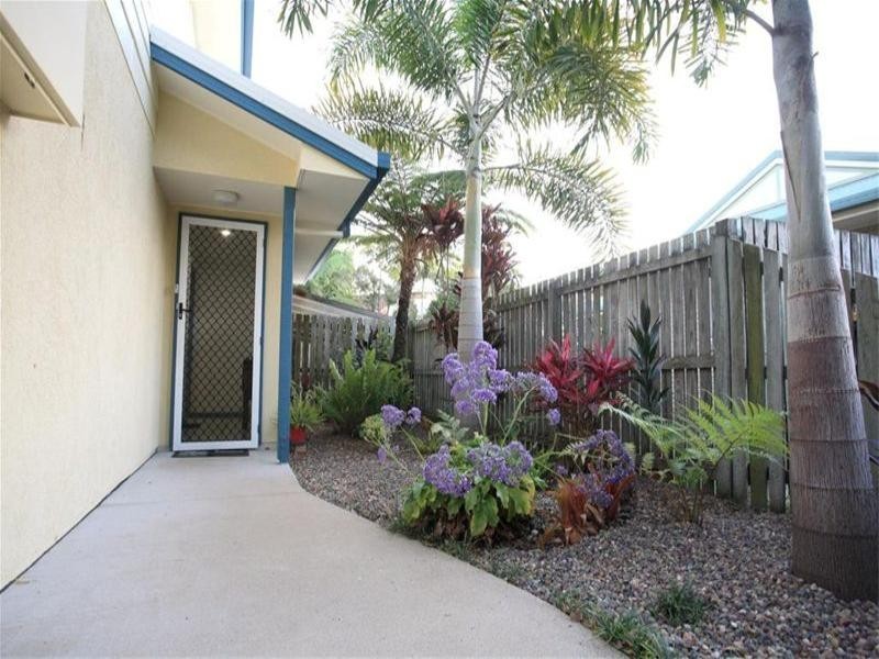 8 Koloi Street, Scarness QLD 4655