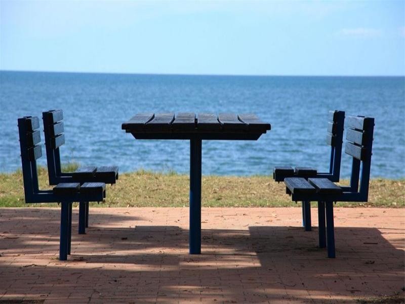 5 Sandalan Way, Urangan QLD 4655