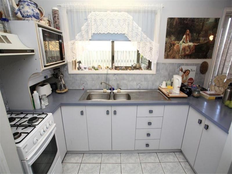 5 Sandalan Way, Urangan QLD 4655