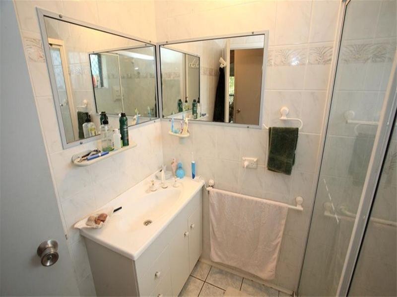 5 Sandalan Way, Urangan QLD 4655