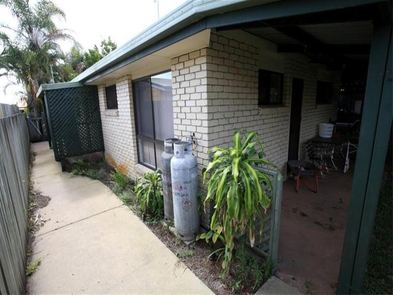 5 Sandalan Way, Urangan QLD 4655
