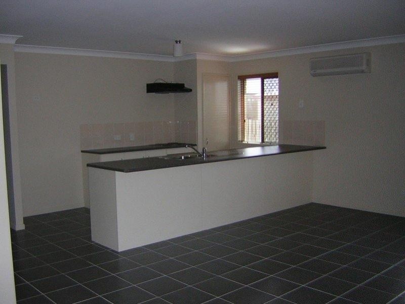 2 Green Close, Urraween QLD 4655