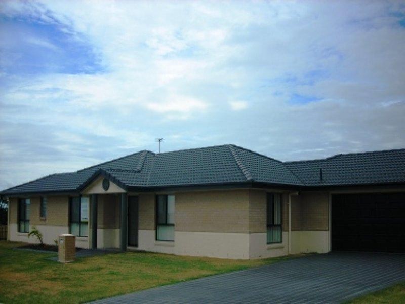 2 Mia Street, Hervey Bay QLD 4655