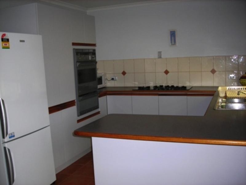 5 BRUCE Street, Torquay QLD 4655