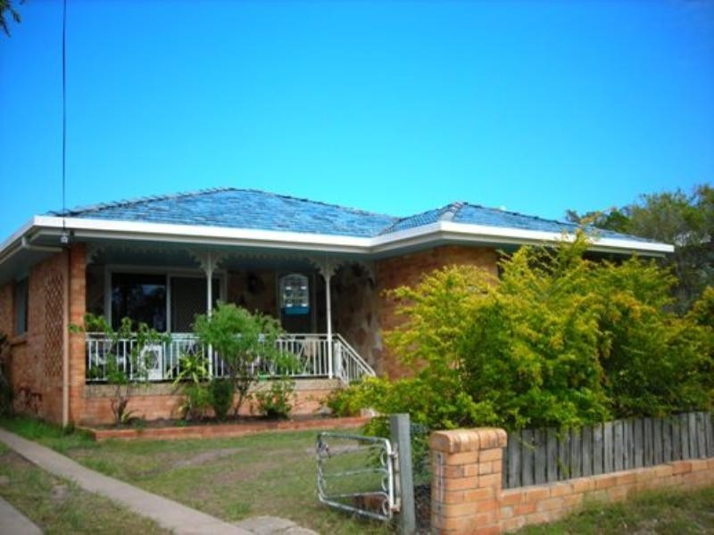 349 Torquay Terrace, Torquay QLD 4655