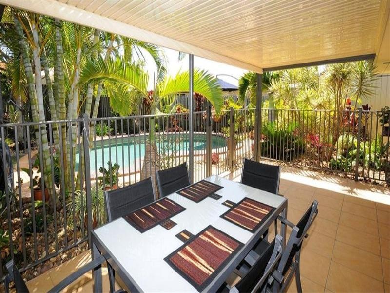 22 Oceanview Street, Point Vernon QLD 4655