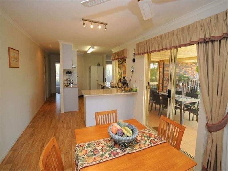 22 Oceanview Street, Point Vernon QLD 4655