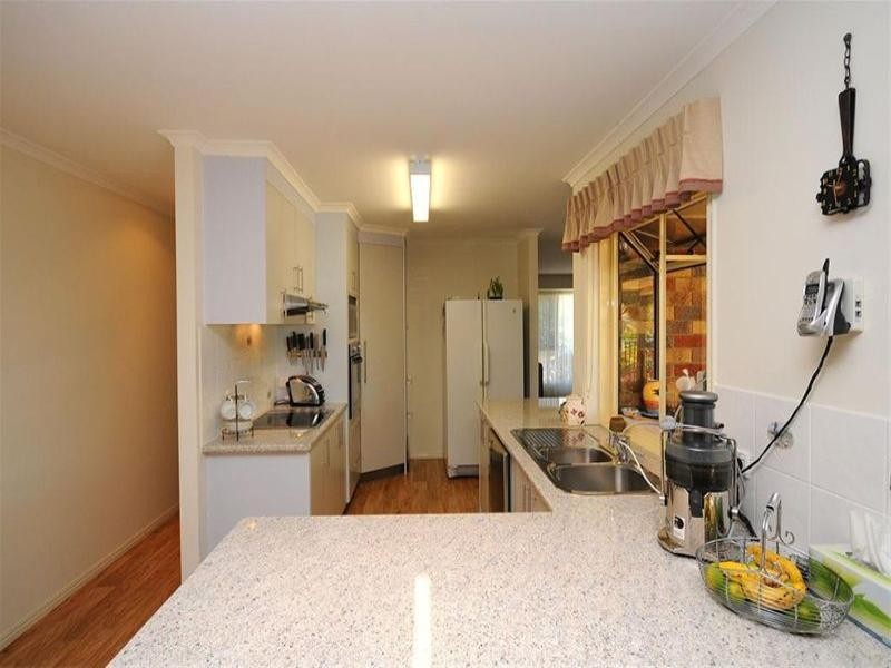 22 Oceanview Street, Point Vernon QLD 4655