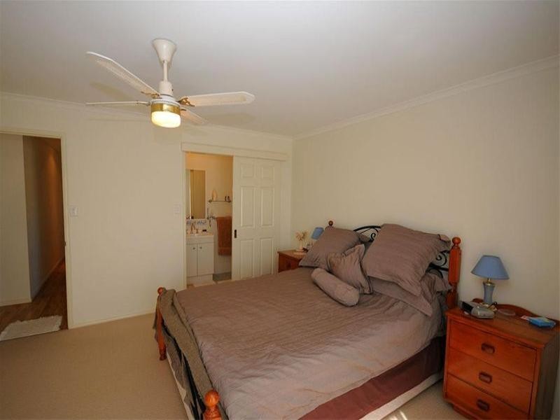 22 Oceanview Street, Point Vernon QLD 4655
