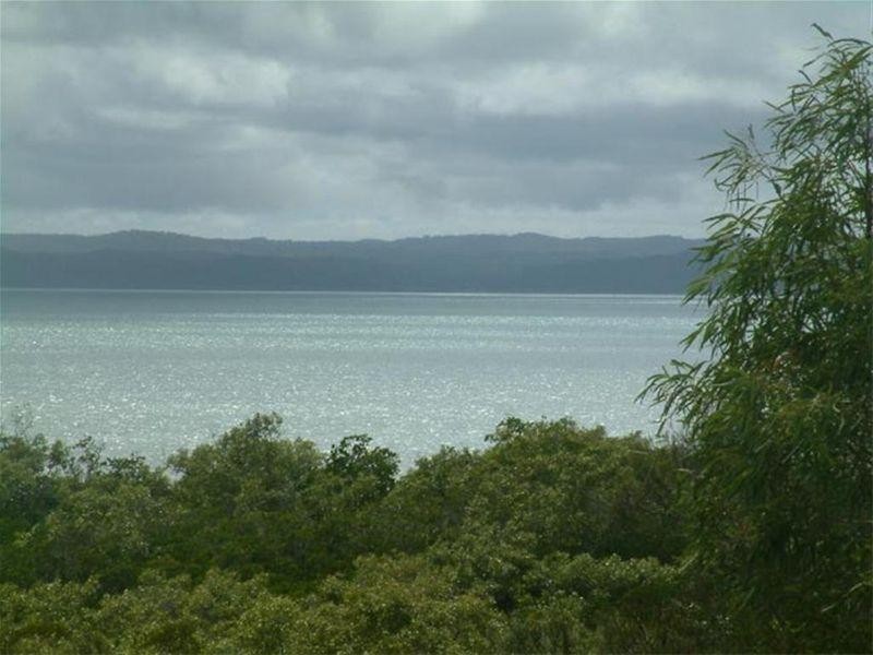 155 North Esplanade (off Holme Street), River Heads QLD 4655