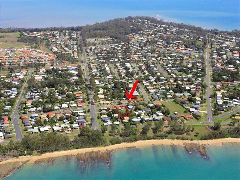 24 Long Street, Point Vernon QLD 4655