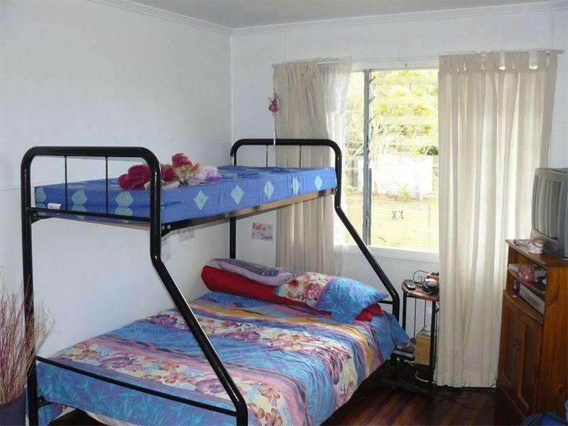 60 Dayman Street, Urangan QLD 4655