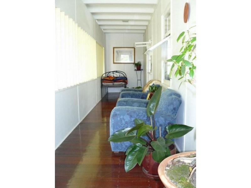 60 Dayman Street, Urangan QLD 4655