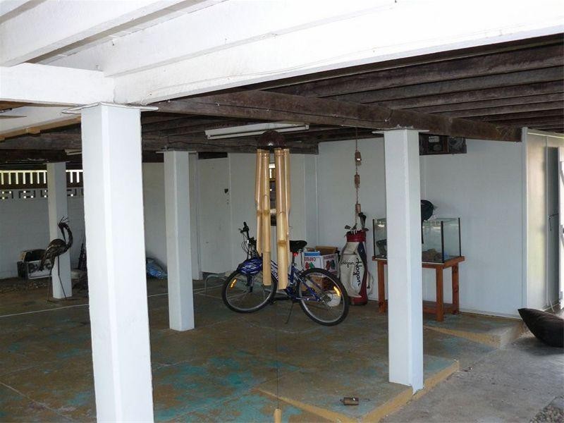 60 Dayman Street, Urangan QLD 4655