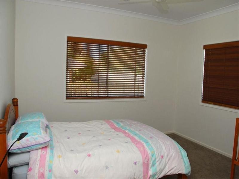12 Faye Avenue, Scarness QLD 4655