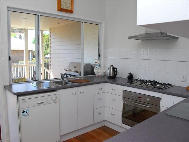 12 Faye Avenue, Scarness QLD 4655