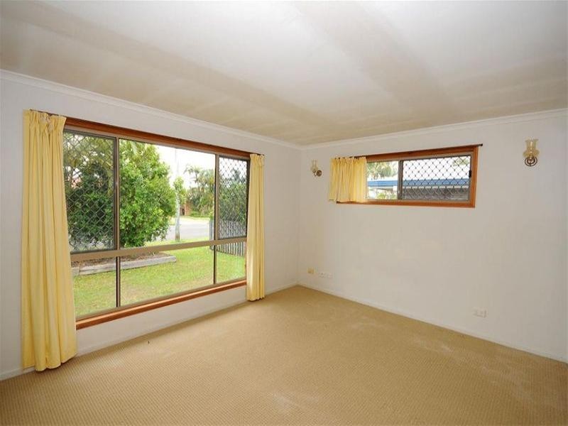 18 Barilba Street, Scarness QLD 4655