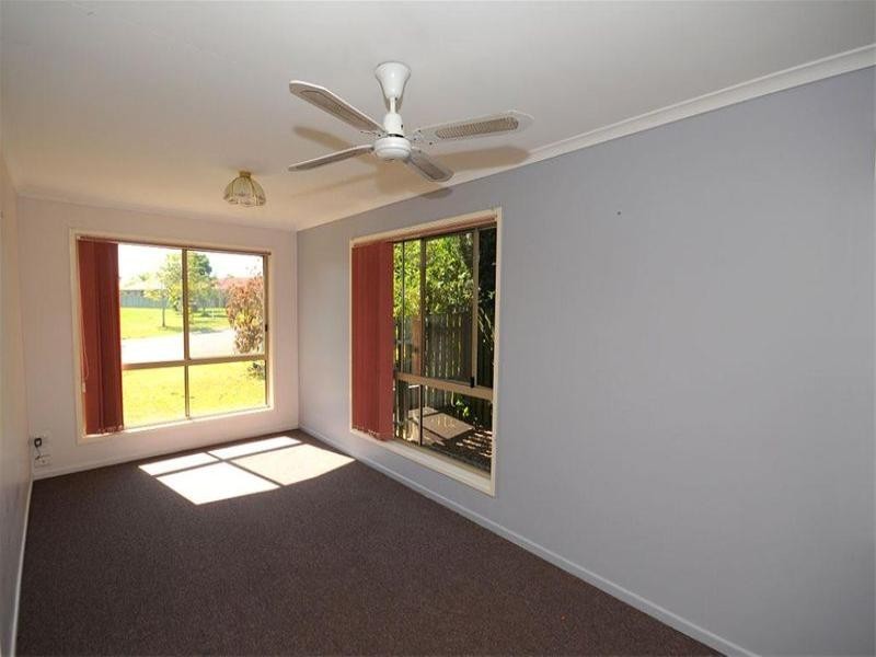 9 Toohey Court, Torquay QLD 4655