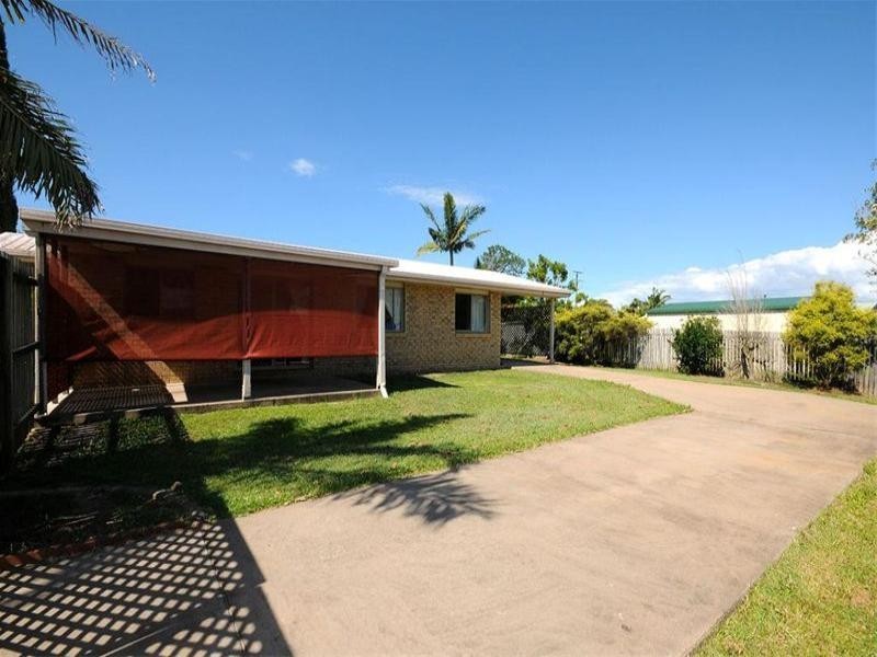 9 Toohey Court, Torquay QLD 4655