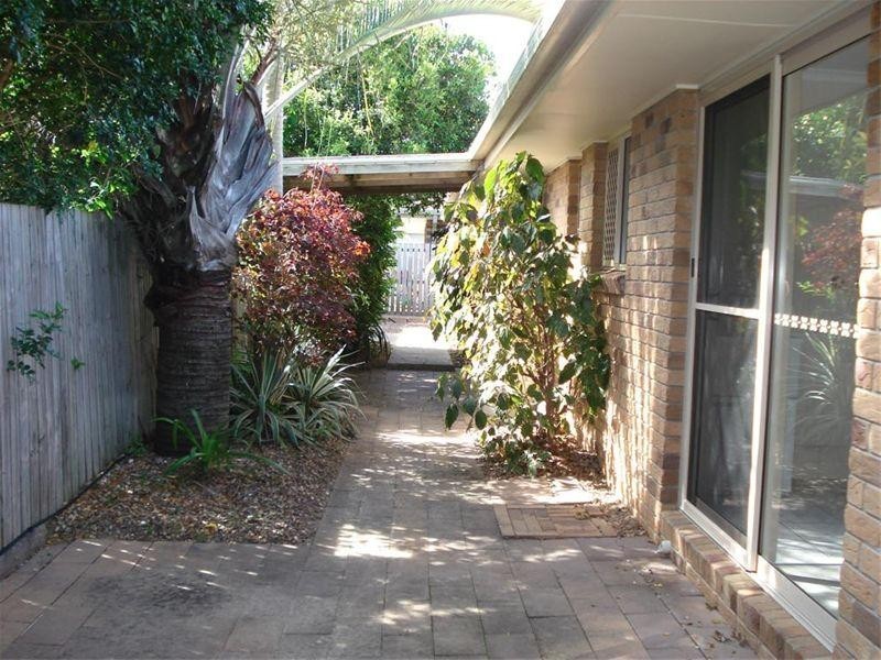 10 Anembo Drive, Torquay QLD 4655