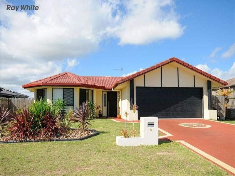52 Endeavour Way, Eli Waters QLD 4655