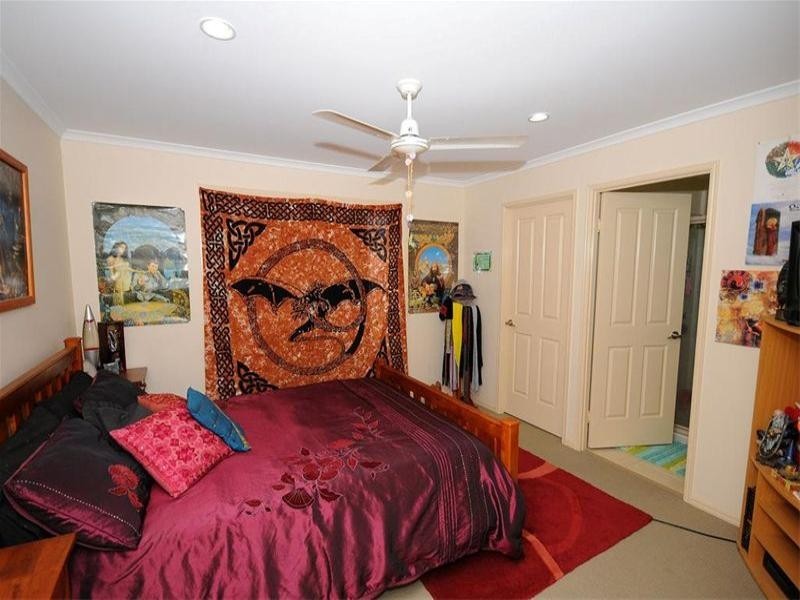 52 Endeavour Way, Eli Waters QLD 4655