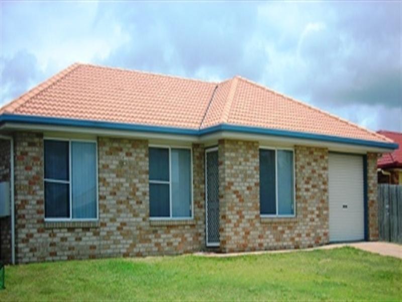 6 Sonder Street, Urangan QLD 4655