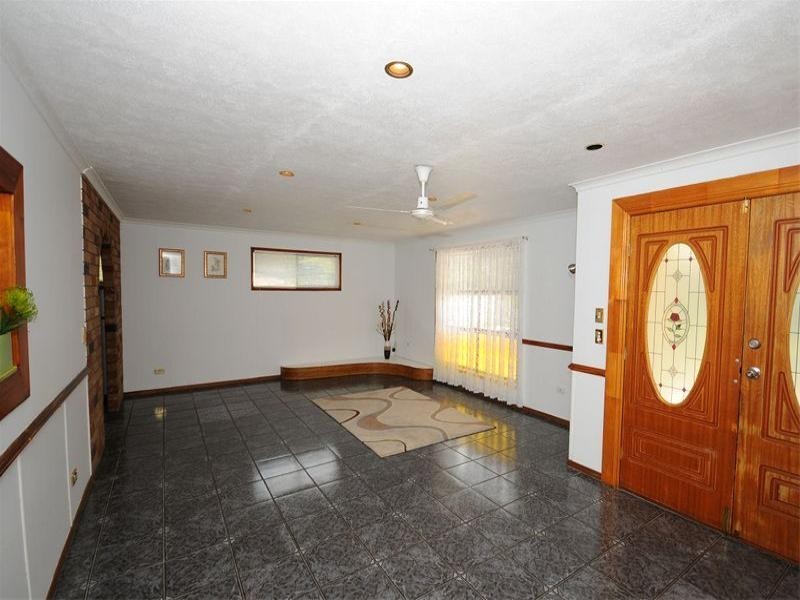 9 Southerden Street, Torquay QLD 4655