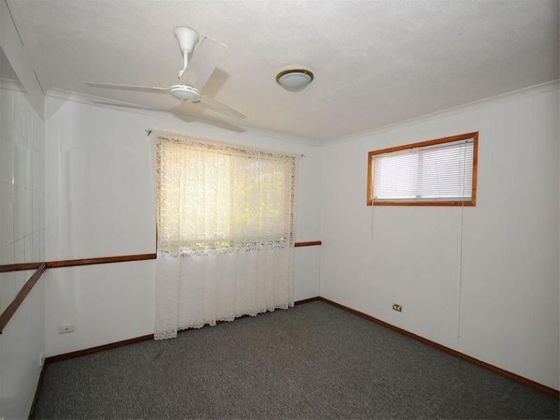 9 Southerden Street, Torquay QLD 4655