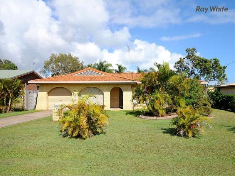 7 Howlett Street, Urangan QLD 4655