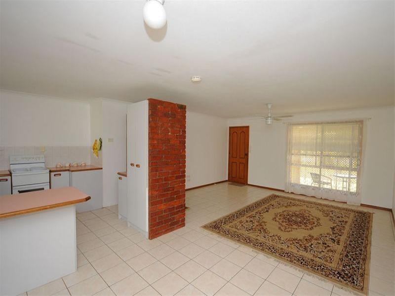 7 Howlett Street, Urangan QLD 4655
