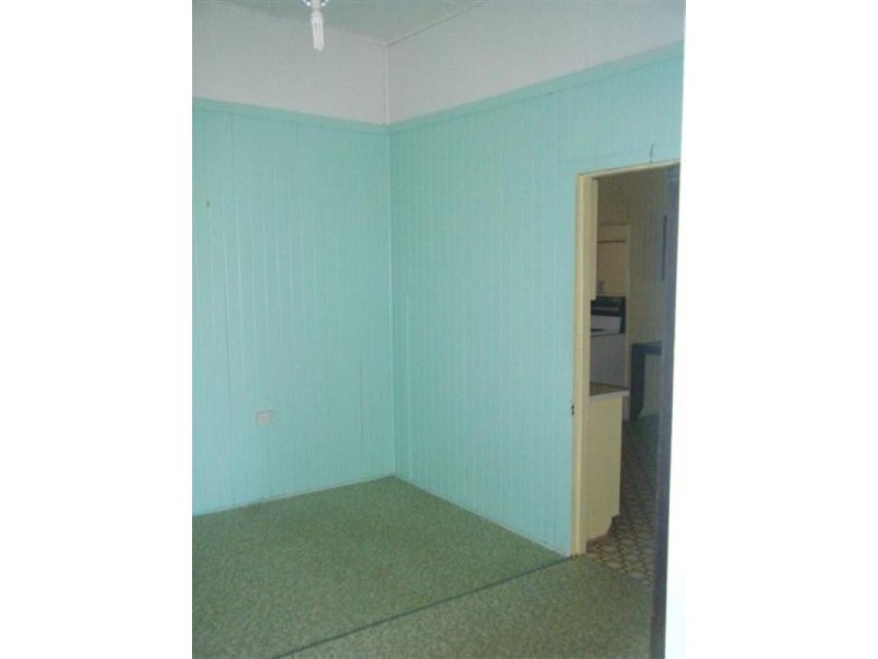 Point Vernon QLD 4655