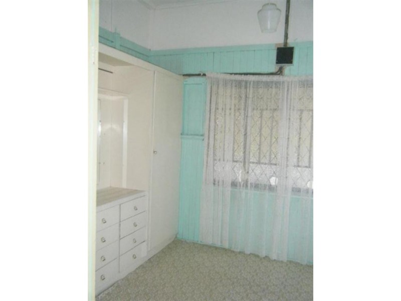 Point Vernon QLD 4655