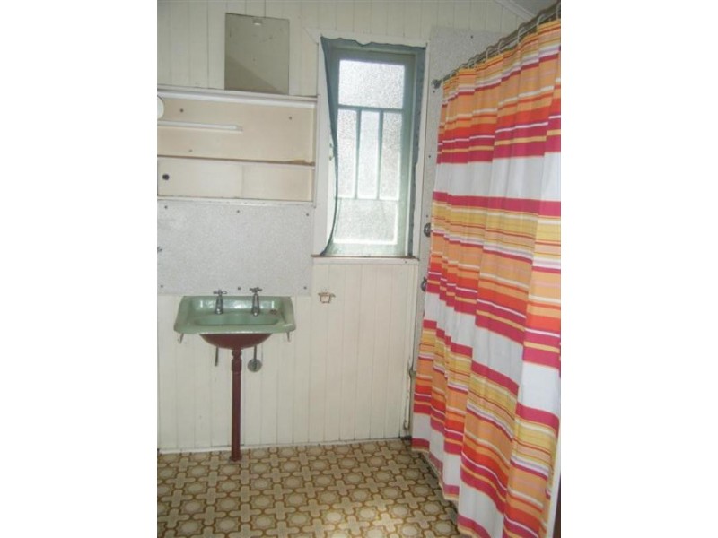 Point Vernon QLD 4655