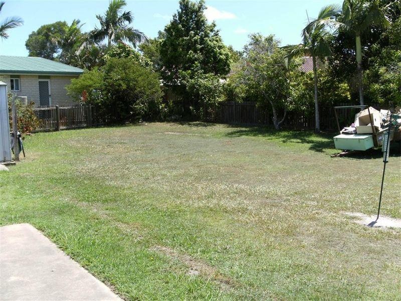 7 Trisha Court, Scarness QLD 4655