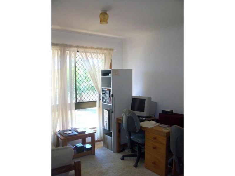 2 Preston Street, Point Vernon QLD 4655