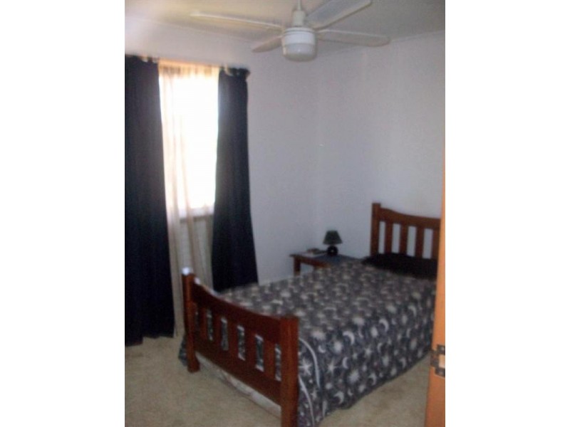 2 Preston Street, Point Vernon QLD 4655