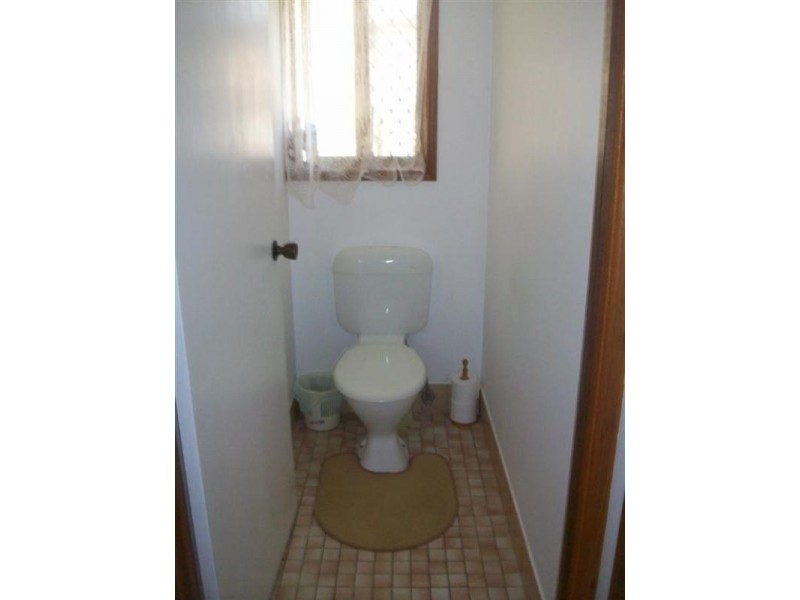 2 Preston Street, Point Vernon QLD 4655