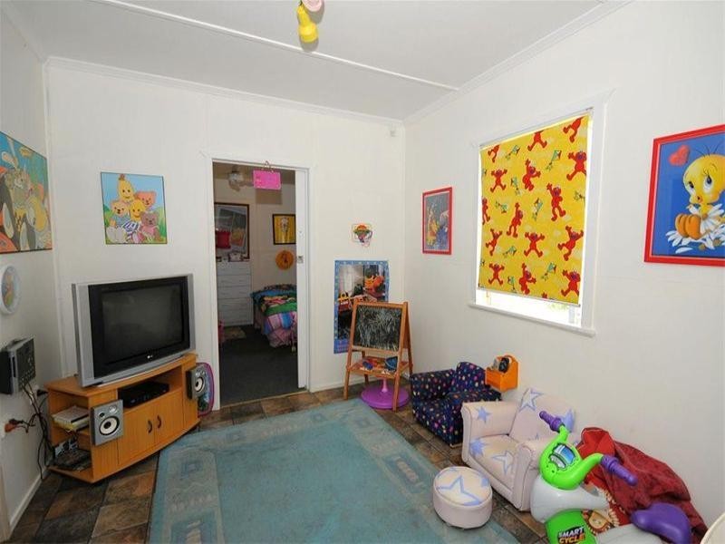 16 Corser Street, Point Vernon QLD 4655