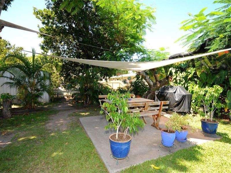16 Corser Street, Point Vernon QLD 4655