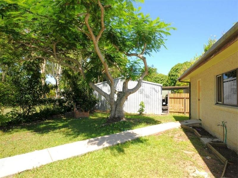 16 Corser Street, Point Vernon QLD 4655