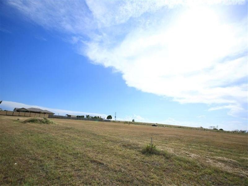 24 Windjammer Circuit, River Heads QLD 4655