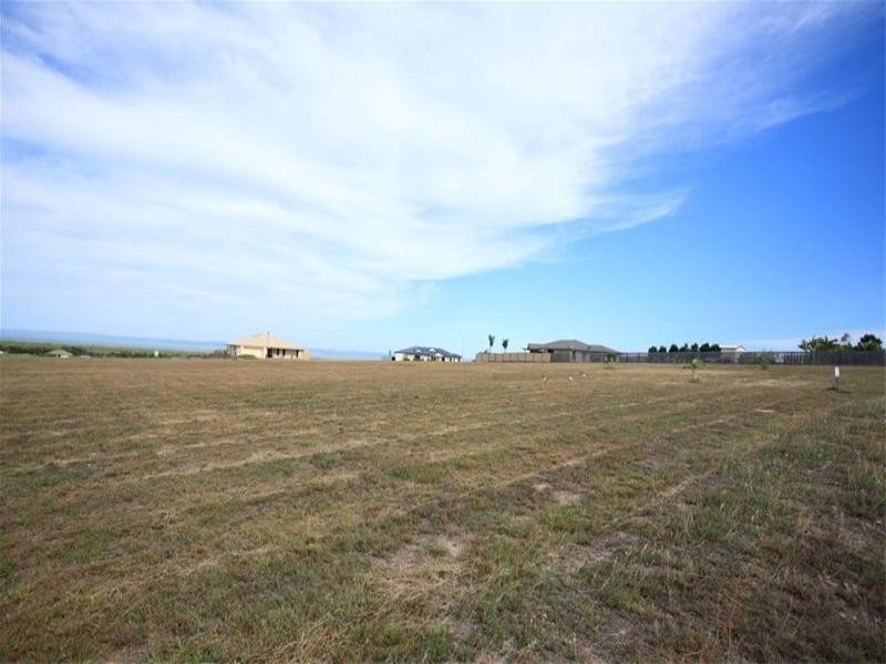 24 Windjammer Circuit, River Heads QLD 4655