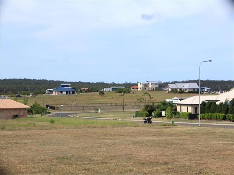 24 Windjammer Circuit, River Heads QLD 4655